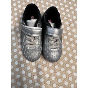 Brooman Kids Soccer Cleats Size 9 Kids silver and black